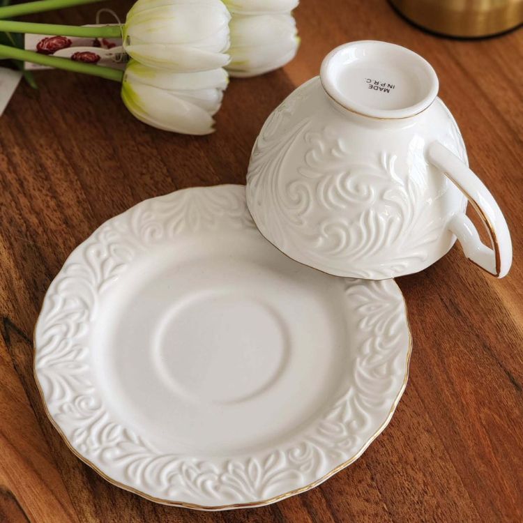 Jogo de xicaras 12 peças em Porcelana Baronesa com fios de ouro - 1 ano de Garantia